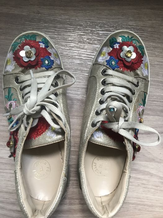 Продам кожаные кеды для девочки