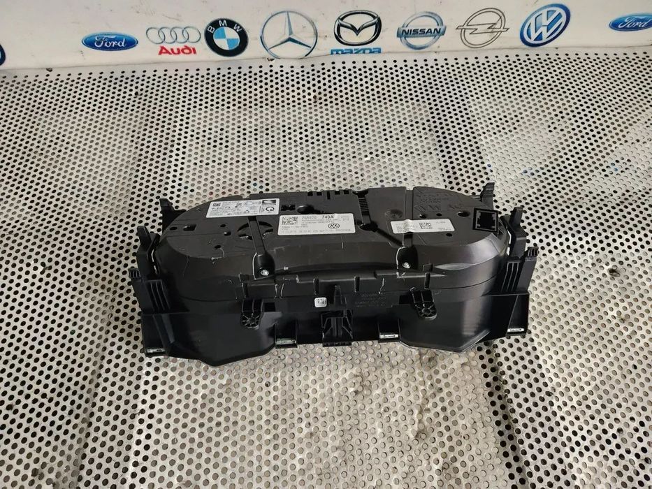 Ceasuri Bord Vw T-Roc 1.0 Benzina Cod 2GAA Dezmembrez Vw T-Roc - Dezmembrari Arad