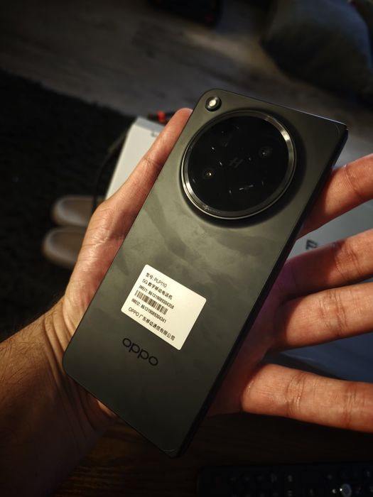 Oppo Find N6 16/512GB като нов