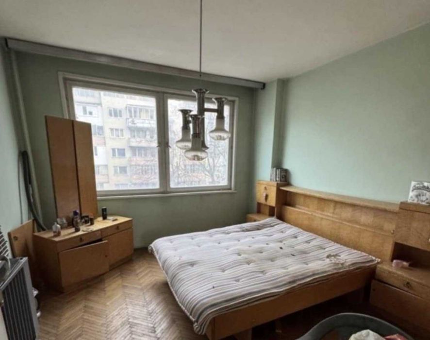 Продава се Двустаен апартамент в Плевен, 9-ти квартал - 60 кв.м за 2167 €/кв.м - Снимка #1