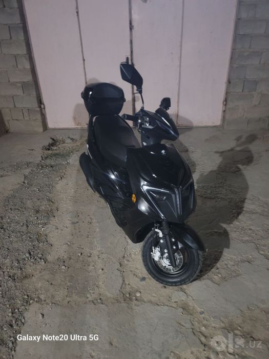 Продается скутер 125 кубов