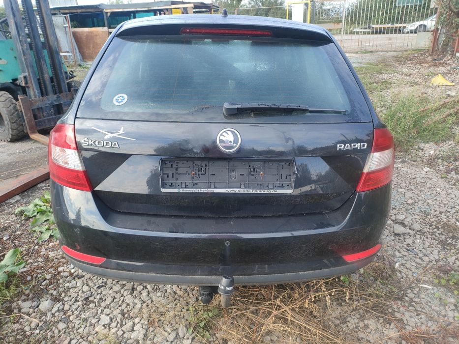 Продавам на части Шкода Рапид 1.2 tsi