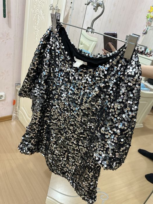 Топ с пайетками