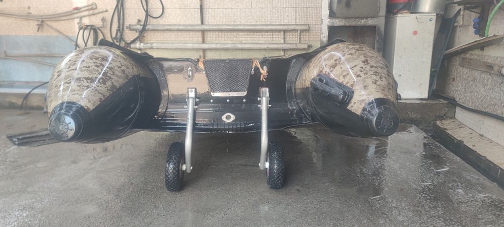 Продам лодку ПВХ 3100 нднд