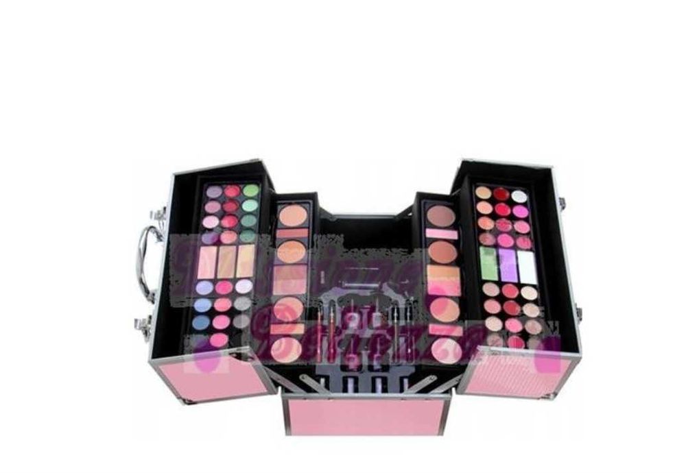 Професионален куфар с гримове с немско качество