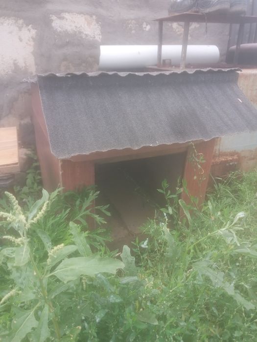 Продам будку для собачки