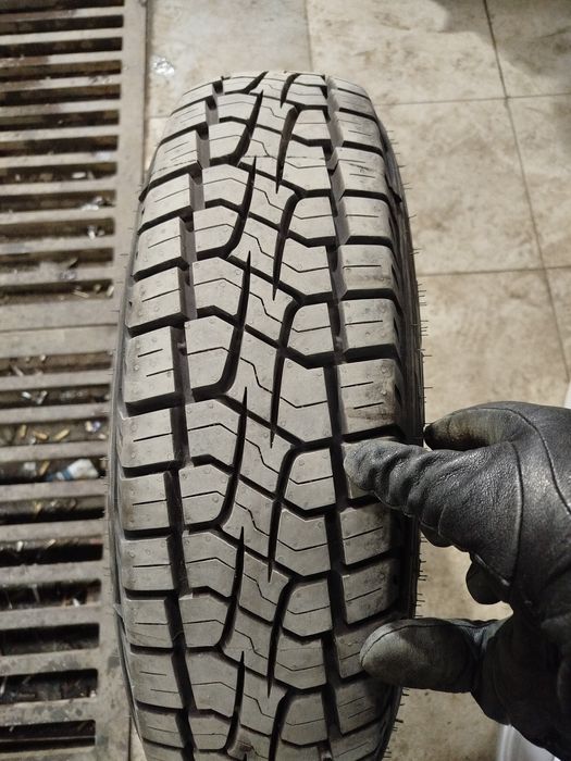 Продаю резину 185/75 r16