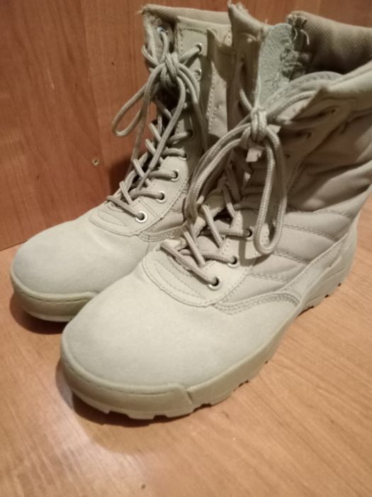 Продам берцы осень весна