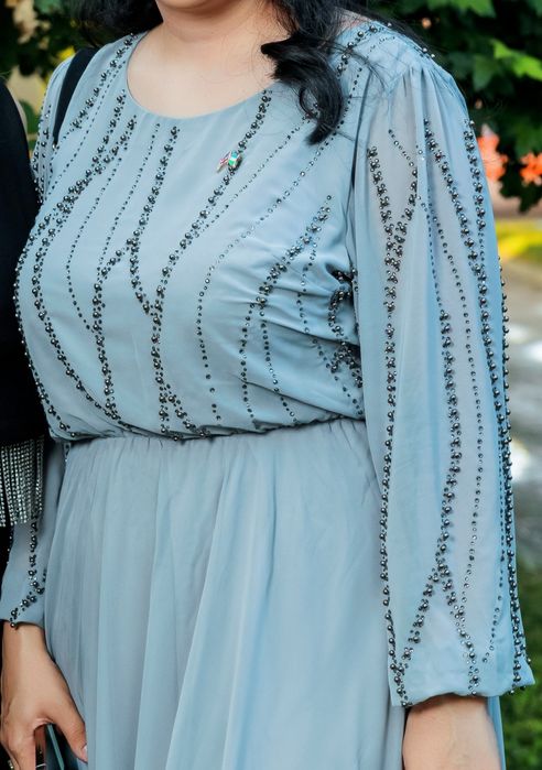 Элегантное вечернее платье