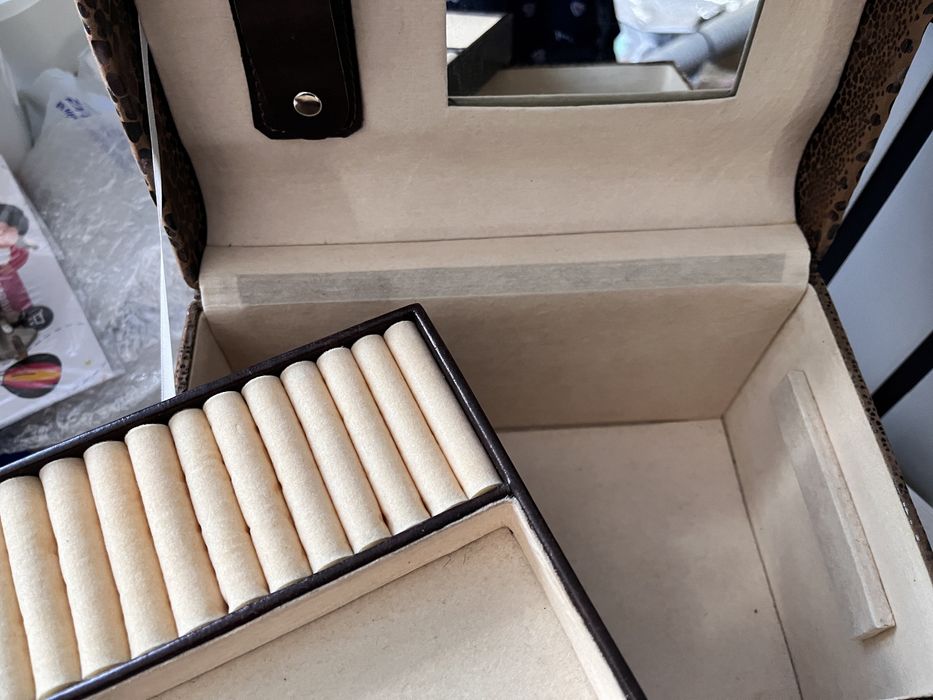 Шкатулка большая