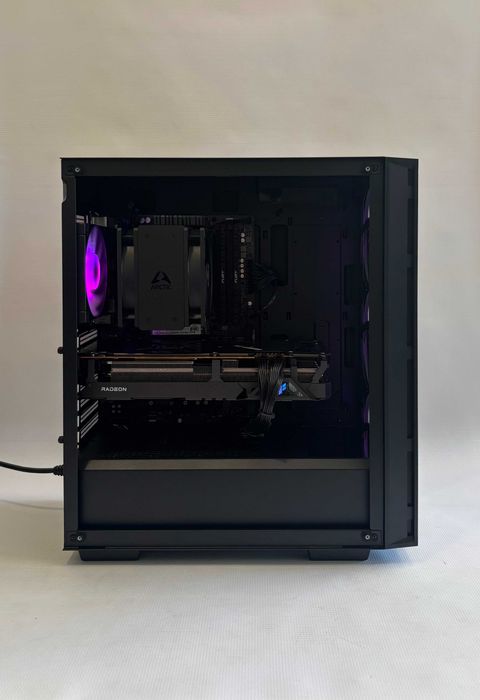 Геймърски компютър AMD Ryzen 7 5700X, ASUS TUF RX 6800XT, 32GB ram