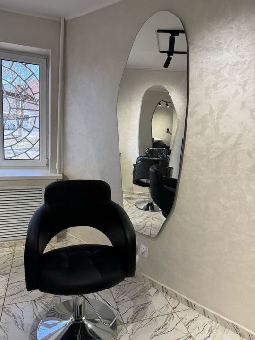 Продам зеркало с подсветкой!