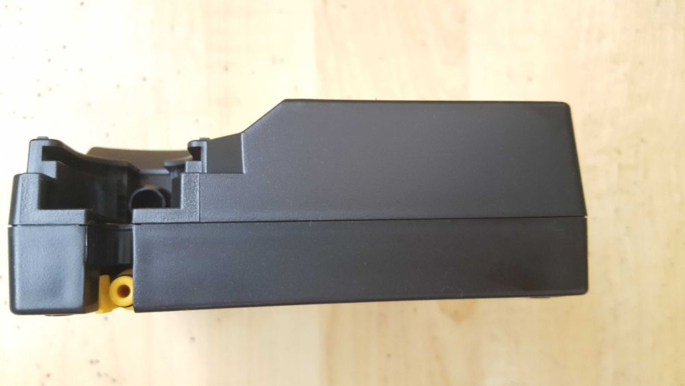 Нов оригинален HYUNDAI-KIA компресор за гуми 12V-15А-180W