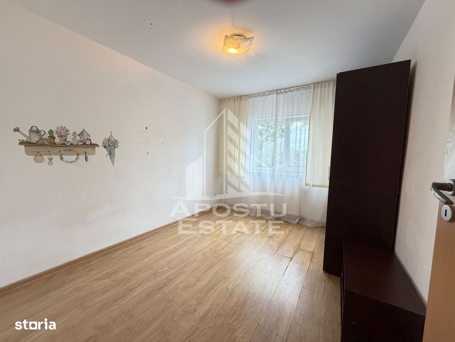 Apartament de vanzare cu 3 cam, centrala proprie,zona Lunei, Timisoara