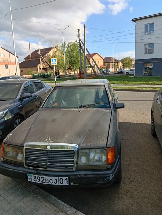 Мерседес 124 2.3