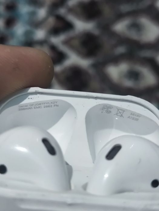 оригинальный AirPods 2