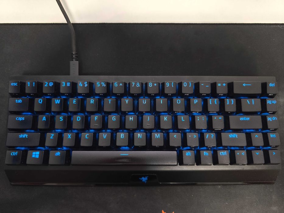 Razer BlackWidow V3 Mini HyperSpeed – Green Switch | Като нова