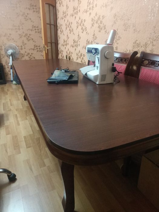 Продам стол в отличном остоянии