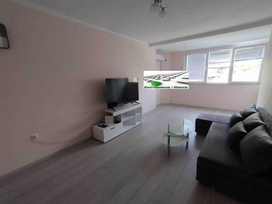 Дава се под наем Двустаен апартамент в Пловдив, Младежки Хълм - 76 кв.м за 590 € - Снимка #1