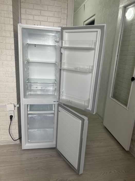 Холодильник AVA