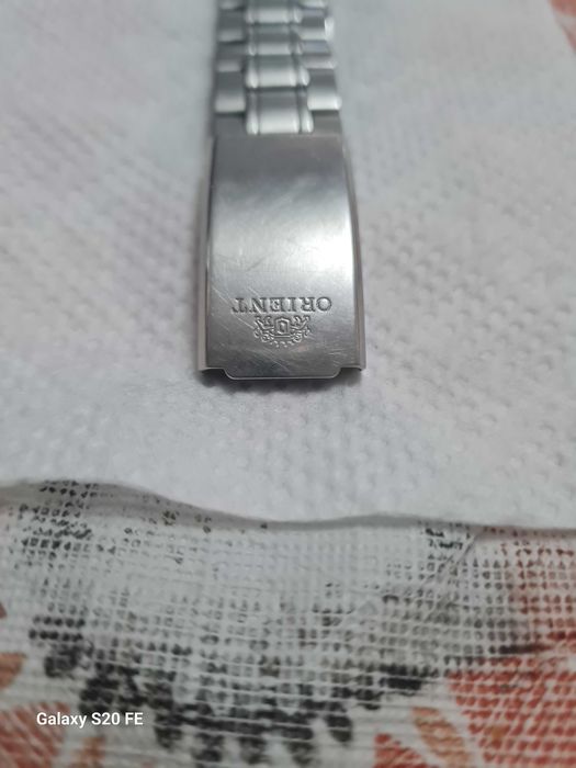 Продам часы ОРИЕНТ с двумя календарями ,самозавод ,покупали в СССР.