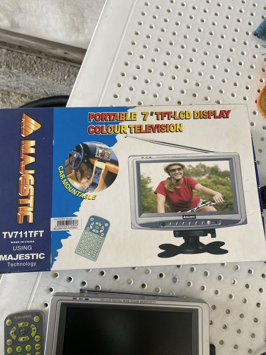 Mauestc televizor de auto