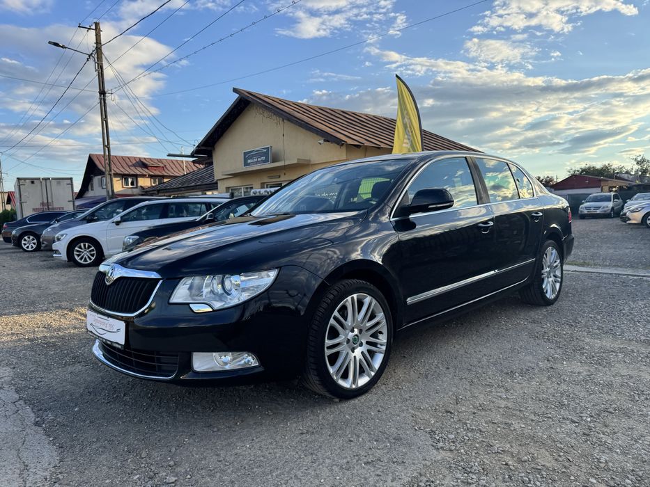 Skoda Superb **navigatie *benzina * clima**Rate/avans zero**