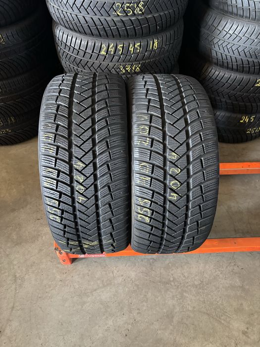 Anvelope Iarna 255/40/20 Vredestein WinTrac Pro 255 40 20 R20