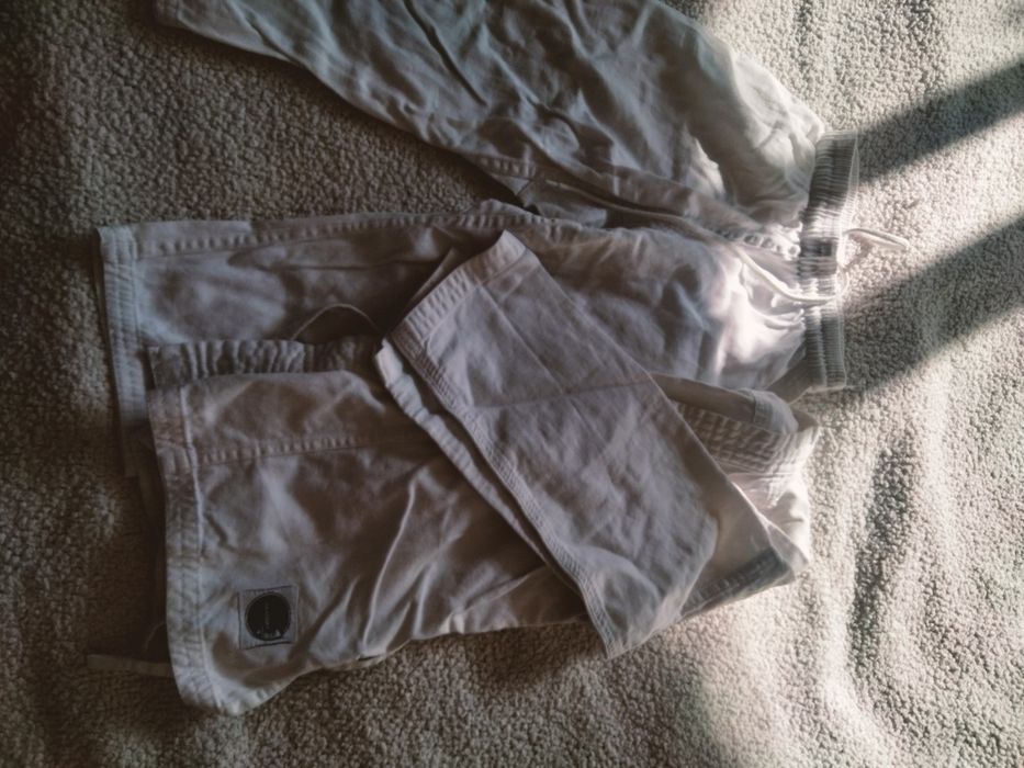 Екип за бойни спортове карате, таекуондо