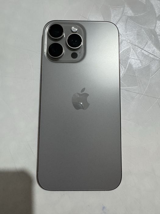 Aplle iPhone 16 pro max