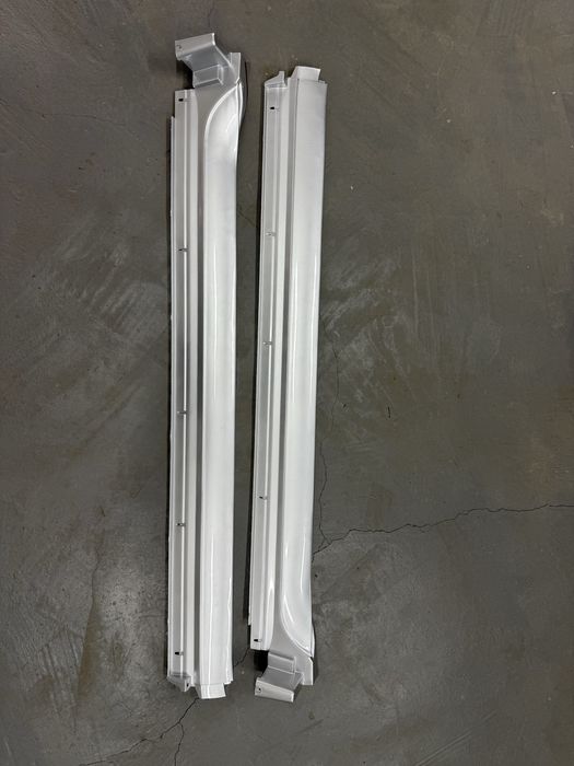 Обшивка капота Паджеро 3 MR436631