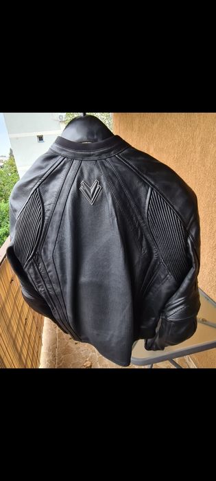 Geacă de piele, mărimea 52 ( L )