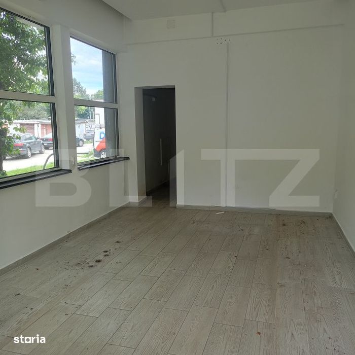 Spatiu comercial