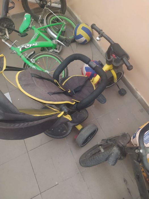 Продам коляску велосипед