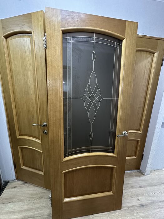 Продам двери межкомнатные б/у