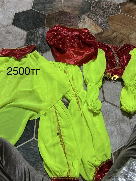 Костюмы новогодние