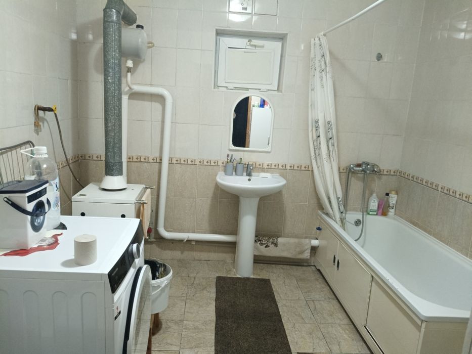 Көшуімізге байланысты жер үй сатылады. Саудасы бар