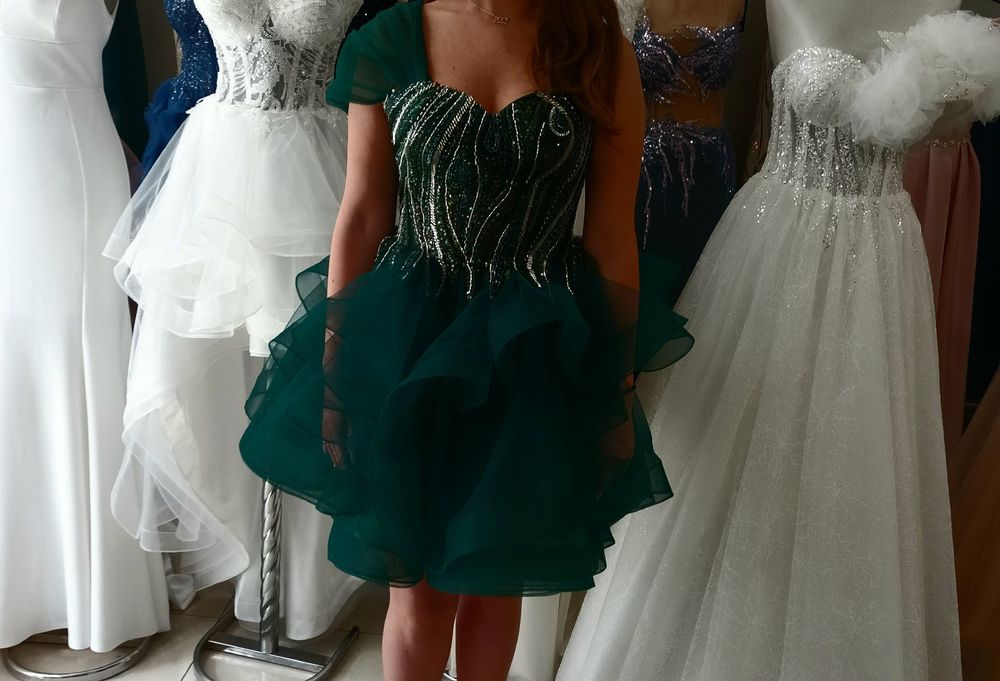 Абитуриентска рокля