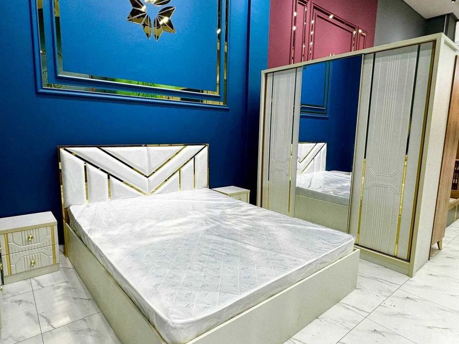 Yangi Spalnya garnituri Sotiladi