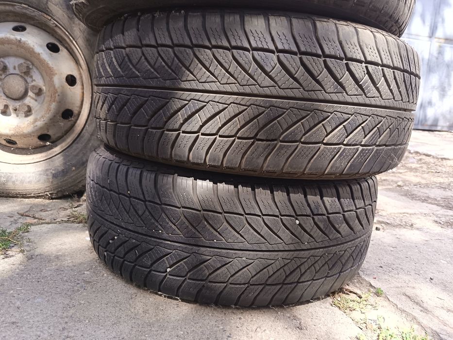 Anvelope MS iarna 205 50 17 Goodyear runflat 2015 6.8-7mm