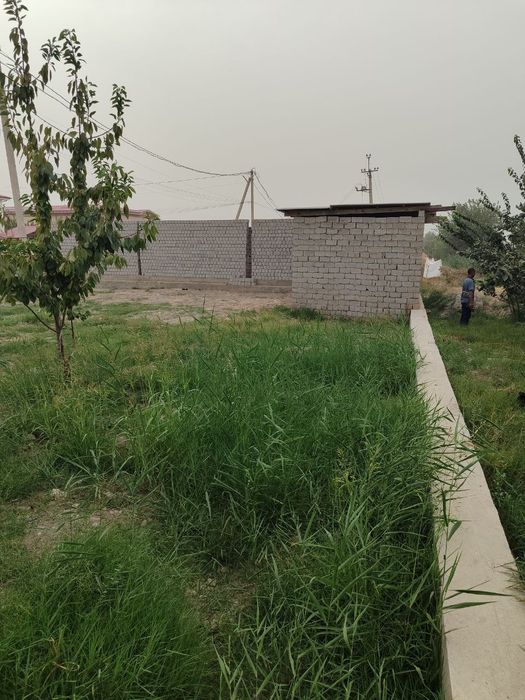 Фут ситидан 3км 5сотик ер участка сотилади