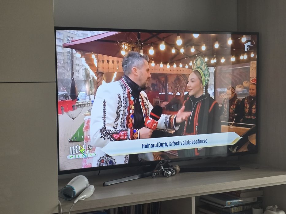 Vând televizor Samsung, diagonala 139cm.Functioneaza bine