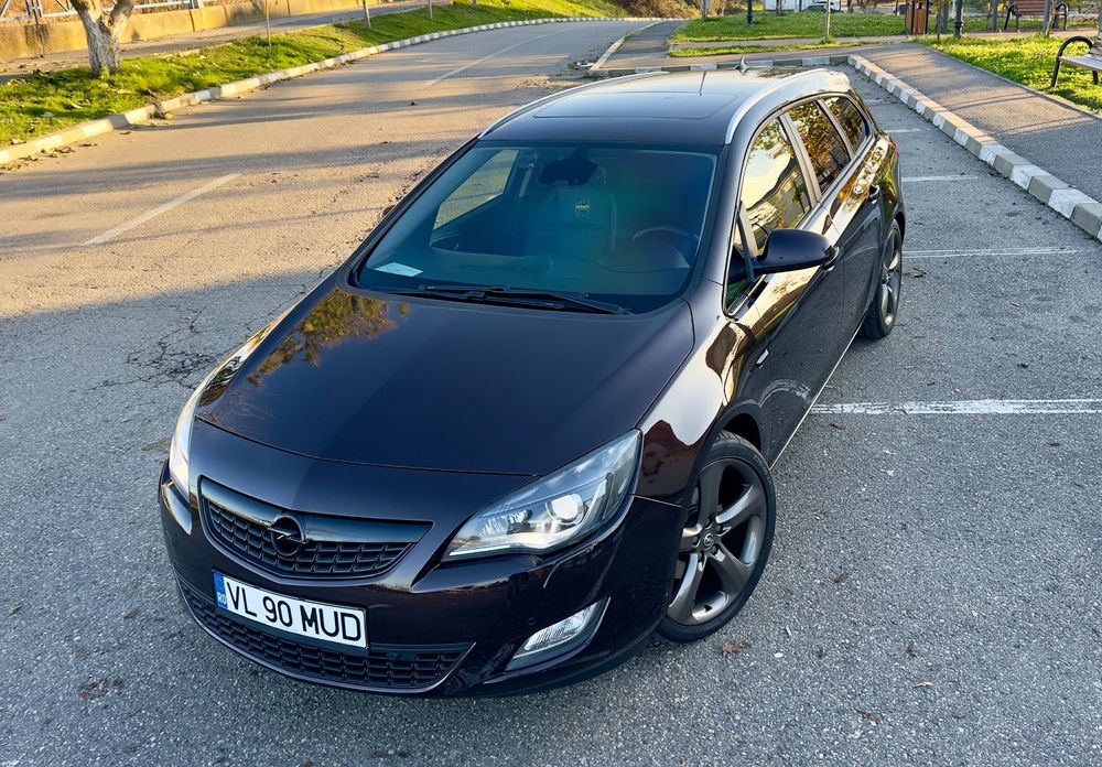 Opel Astra Opel Astra J 2.0 cdti 165 CP
