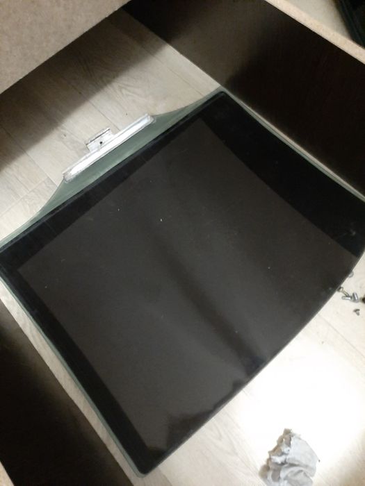 Стекло на мерседес