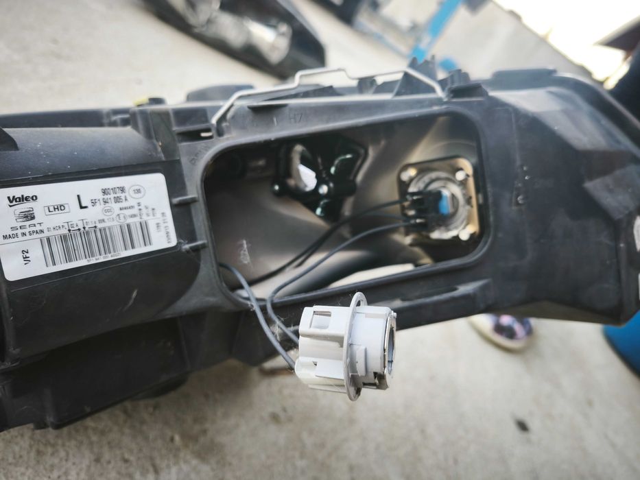 Оригинален ляв Фар Seat LEon 3