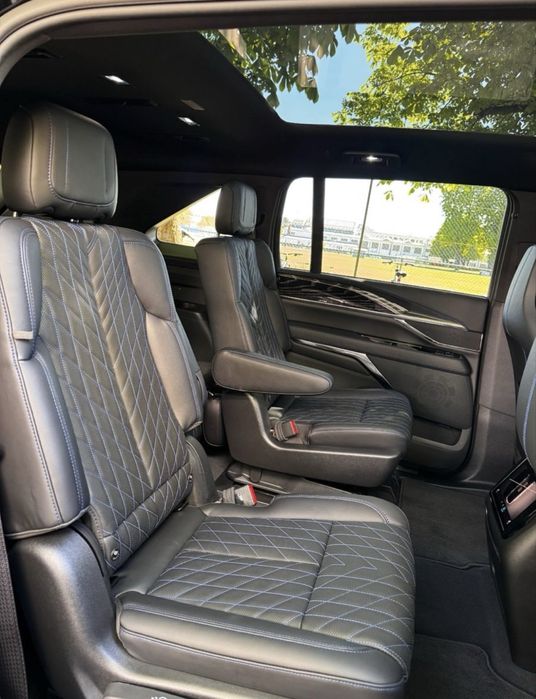 Cadillac Escalade IQ Premium Sport 2026 7 местный