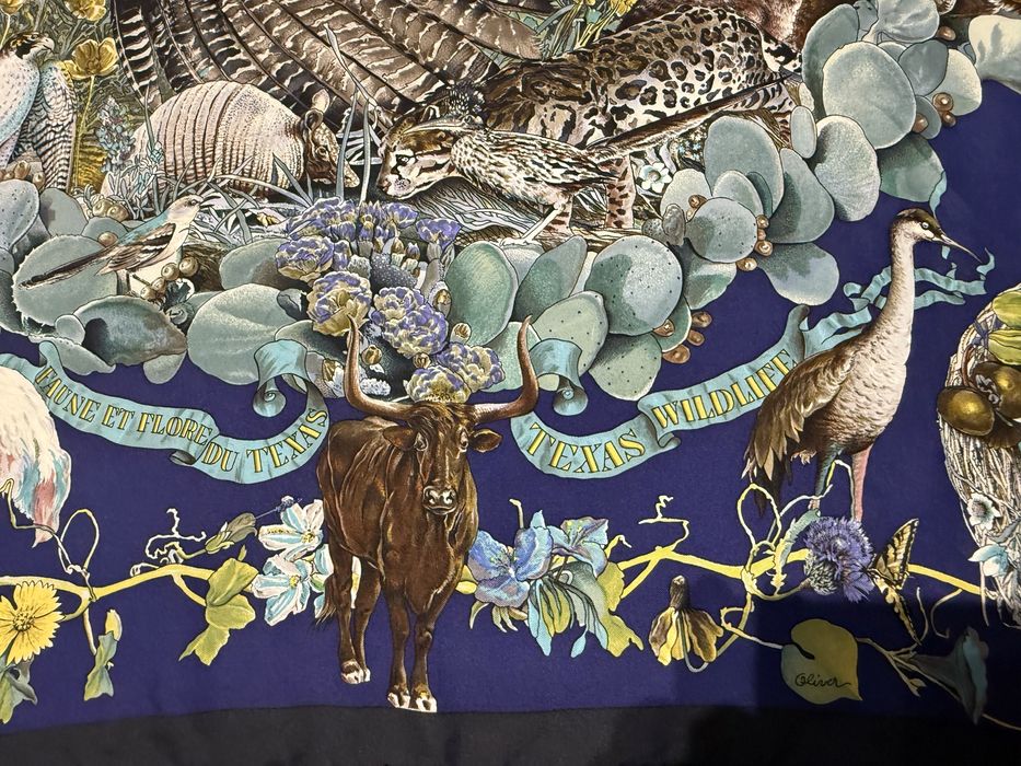 Esarfă Hermes , mătase 100 %,piesă de colecție.