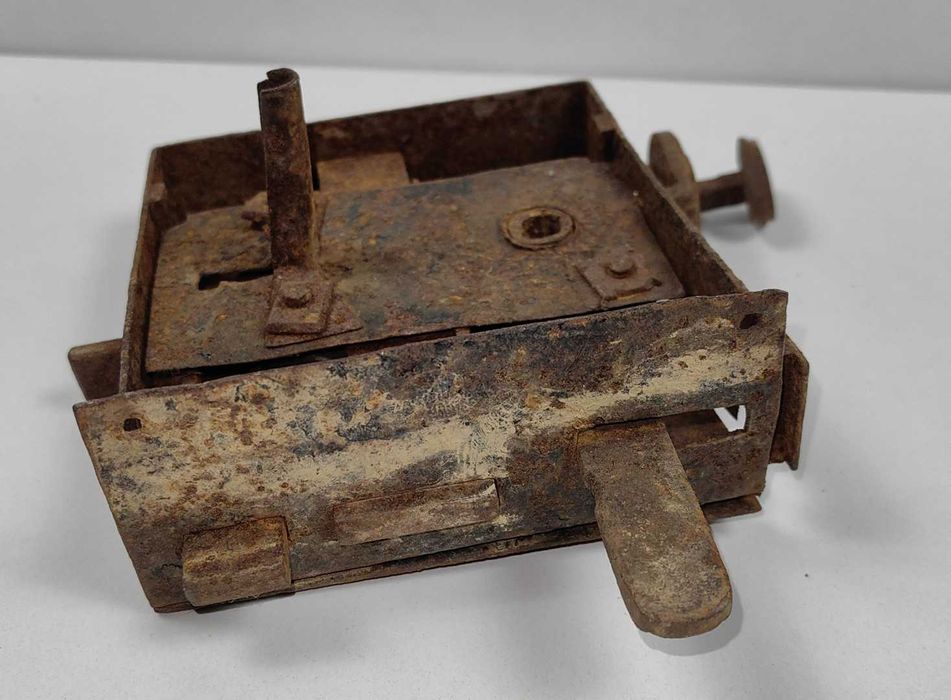 Голяма Много Стара БРАВА ПАДАЩОТО РЕЗЕ Работи Няма Ключ