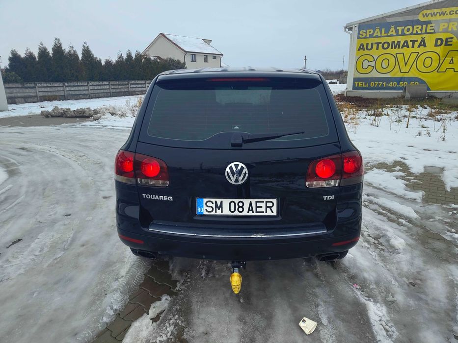 VW Touareg R5 2.5 TDI Facelift 2010 – 4x4 – Stare foarte bună