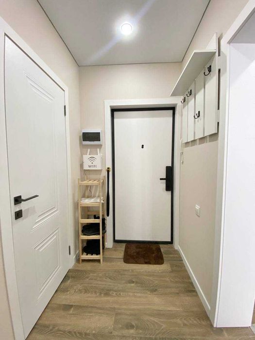 Продаётся евро двухкомнатная квартира